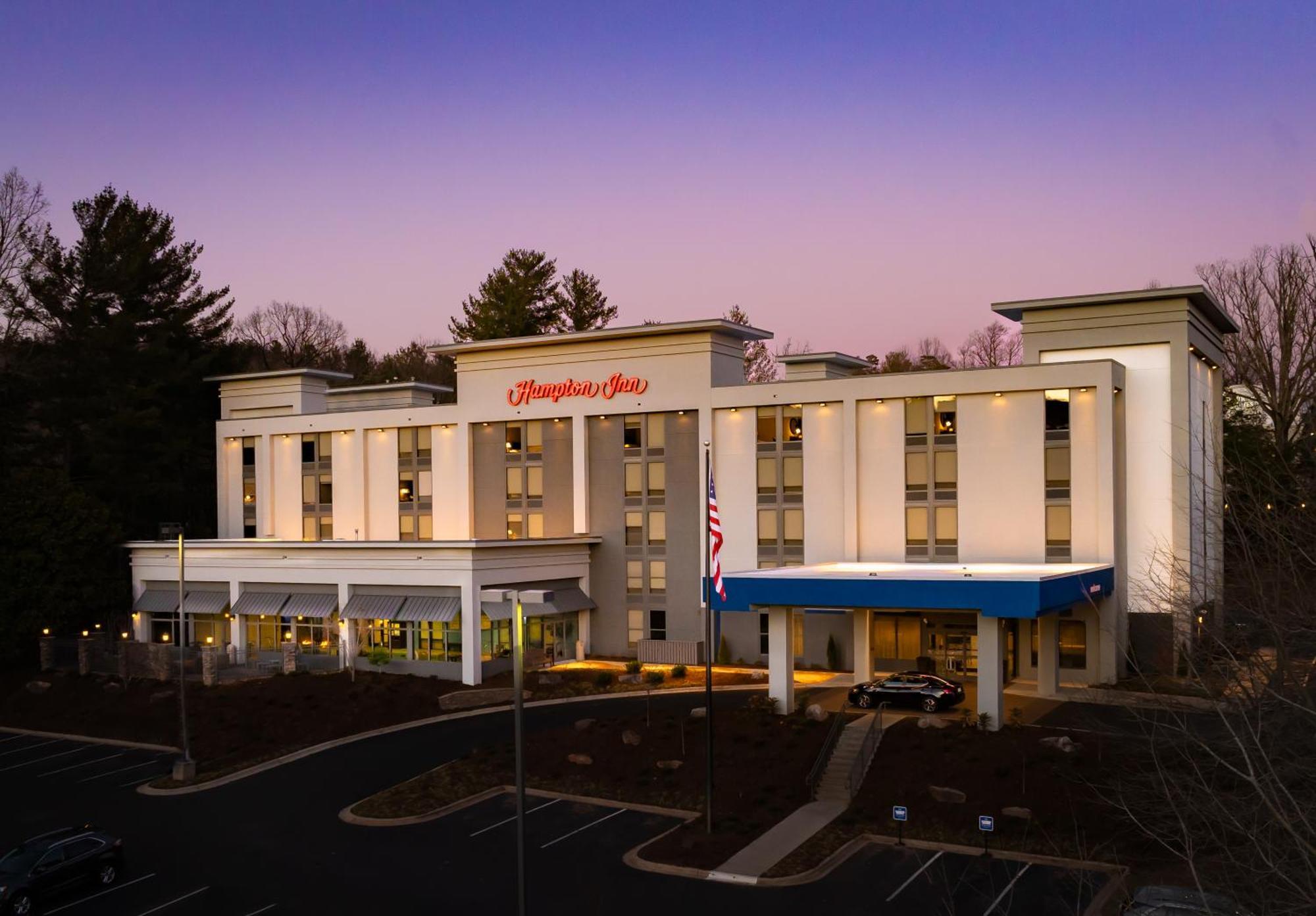Hampton Inn Asheville-Tunnel Road Bagian luar foto