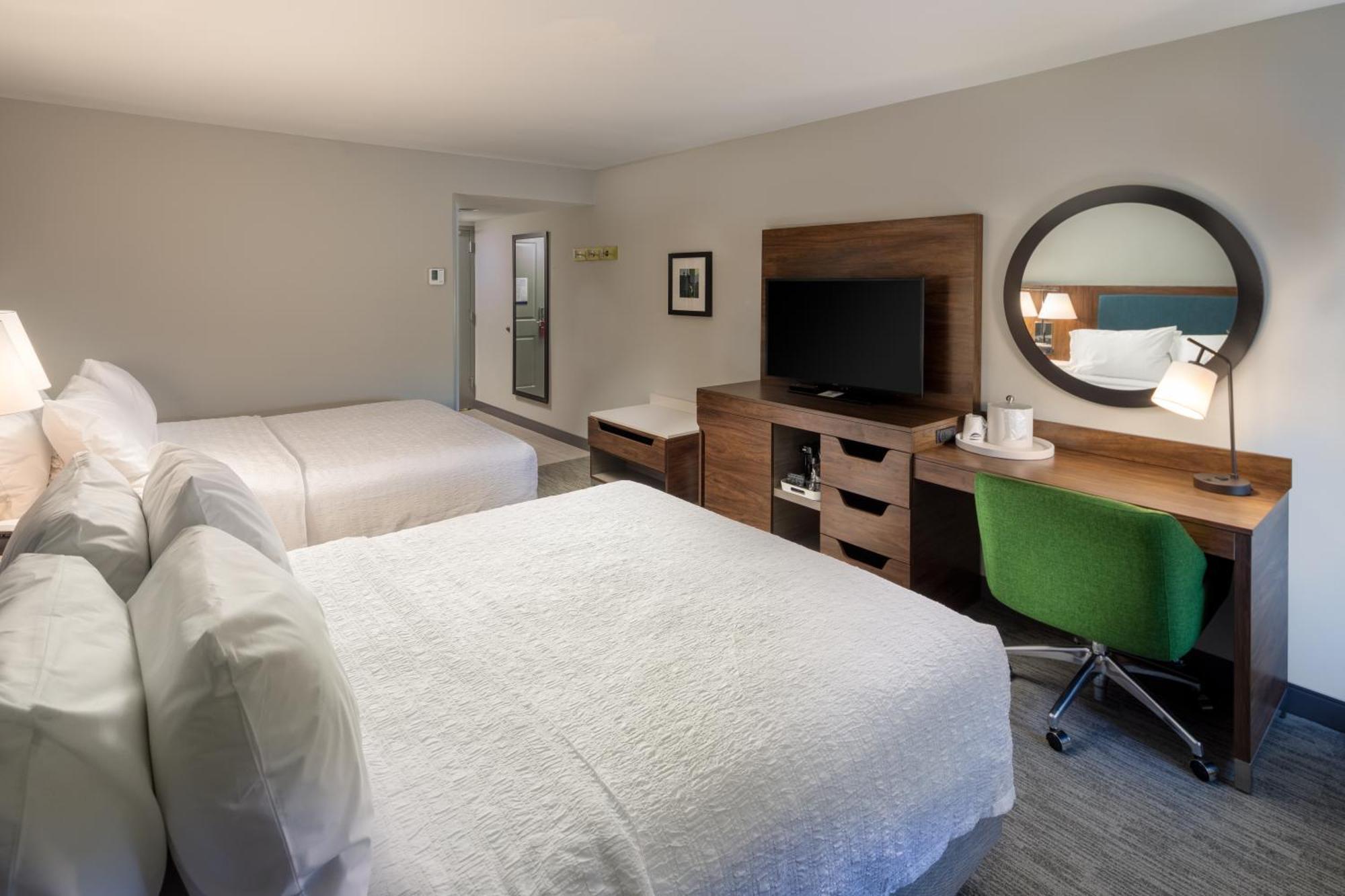 Hampton Inn Asheville-Tunnel Road Bagian luar foto