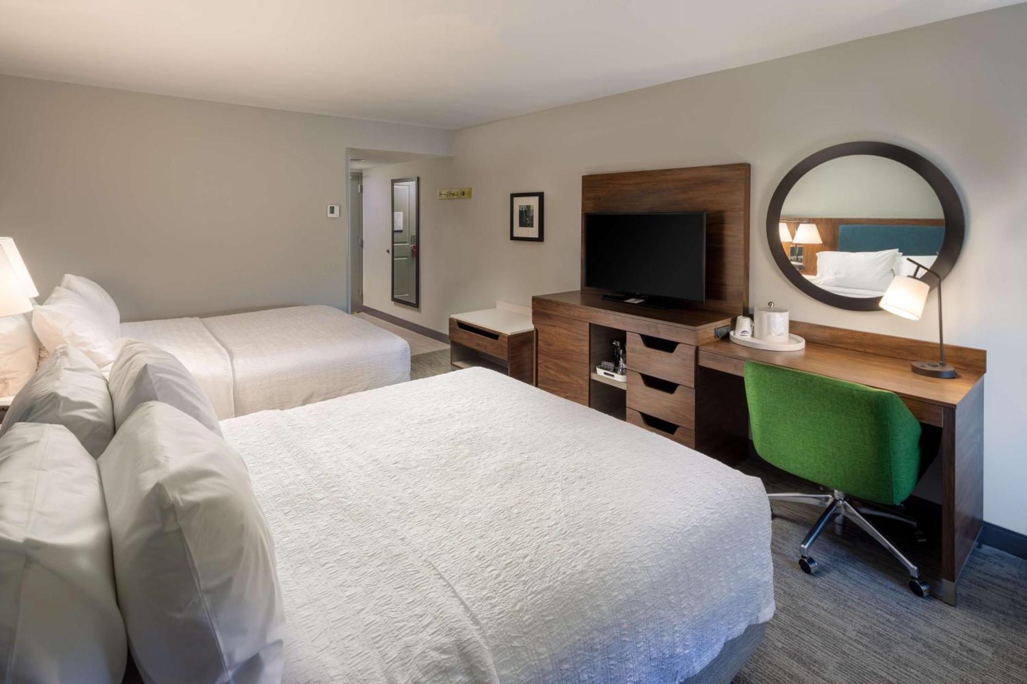 Hampton Inn Asheville-Tunnel Road Bagian luar foto