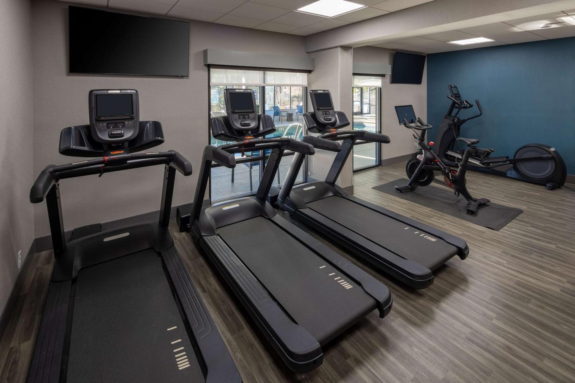Hampton Inn Asheville-Tunnel Road Bagian luar foto